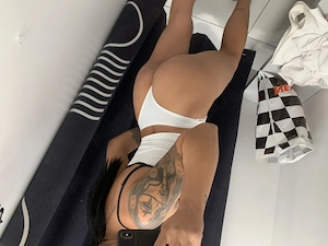 Denisa nouă in oraș fac si deplasări servici totale