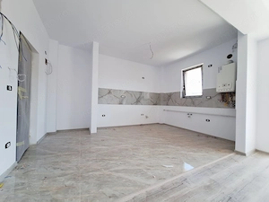 Langa Eso.Profi.Mijloc de transport in comun.Bloc Finalizat!! - imagine 3
