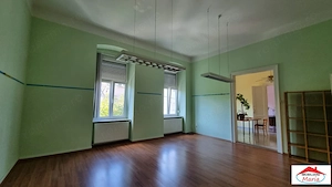 Apartament 3 camere etaj 1 in centru - imagine 2