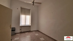 Apartament 3 camere etaj 1 in centru - imagine 12