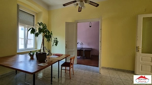 Apartament 3 camere etaj 1 in centru - imagine 9