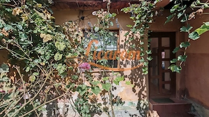 Casa singur in curte zona ZONA ISTORICA langa Seminarul Teologic