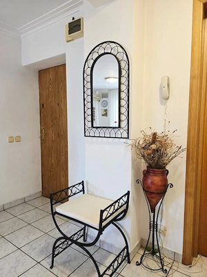SNAGOV    FLORILOR |  68.500 EURO | APARTAMENT 2 CAME CU CURTE ȘI LOC DE PARCARE - imagine 2