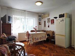 SNAGOV    FLORILOR |  68.500 EURO | APARTAMENT 2 CAME CU CURTE ȘI LOC DE PARCARE - imagine 3
