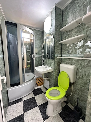 Proprietar inchiriez apartament 2 camere - Bulevard Vlahuta, Brasov, etaj intermediar - imagine 5