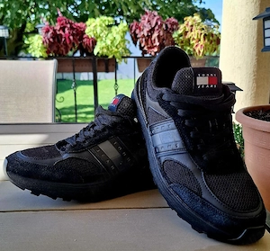 Sneakers Tommy Hilfiger nr. 40