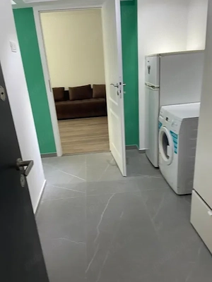 garsoniera dristor-metrou la scara blocului-modern - imagine 5