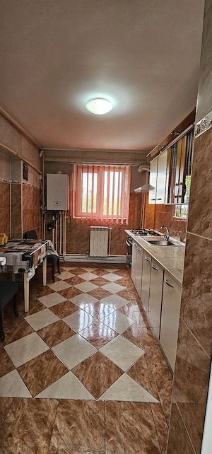 Închiriez apartament 2 camere  - imagine 3