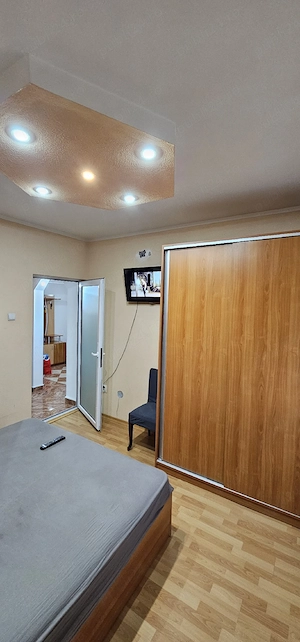 Închiriez apartament 2 camere  - imagine 6