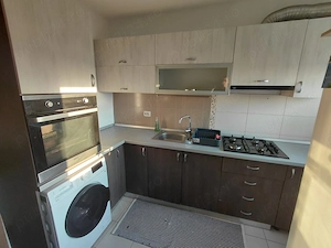 Vanzare apartament 3 camere Direct Proprietar - imagine 5