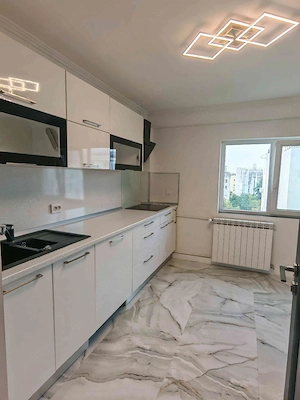 Decebal - Apartament 4 camere   Renovat complet  Decomandat - imagine 6