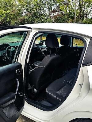 Peugeot 208 | 2015 | 1.2 Benzină (82 CP) | Euro 6 | 168.433 km | Ro - imagine 4