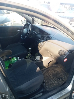 Ford Focus mk1 4990lei - imagine 2