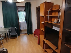 Inchiriez apartament 3 camere