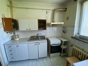 Apartament 3 camere ,Craiova, zona facultatea Drept si Mecanica - imagine 4
