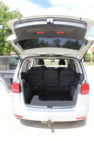 Vând Volkwagen Touran 2011 - 1.6 TDI - 5 LOCURI - imagine 6
