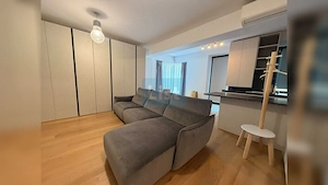 Apartament modern cu 2 camere, finisaje premium și loc de parcare - imagine 2