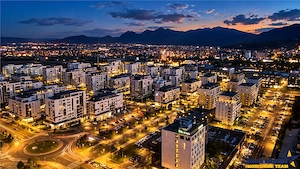 Vedere la pietonala si Tampa, parcare, boxa, Kasper, Coresi, Tractorul, Brasov - imagine 5