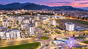 Vedere la pietonala si Tampa, parcare, boxa, Kasper, Coresi, Tractorul, Brasov - imagine 4