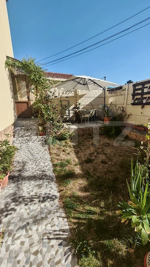 Apartament la casa, 3 camere, curte privata, zona centrala - imagine 12