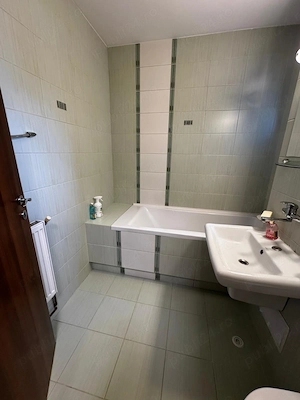 Închiriez apartament 3 camere decomandate, cu loc de parcare - imagine 6