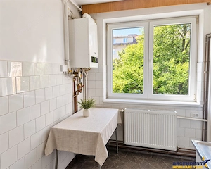 Apartament 2 camere, etaj 2, balcon, Central - Calea Bucuresti, Brasov - imagine 3