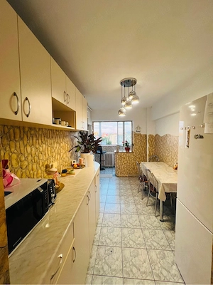 De inchiriat apartament cu 2 camere - 58 mp - Tractorul - imagine 9