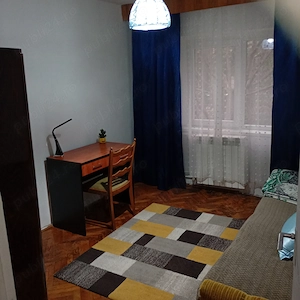 Dau in chirie sau vând ap.3 camere