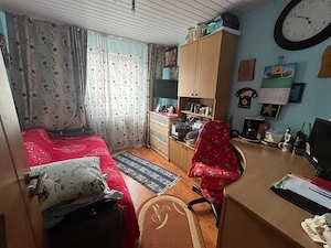 Caransebes, 3 Camere, Cf.,1. Dec., Zona Pipirig Polivalenta - imagine 5