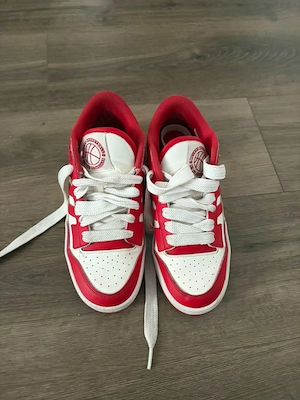 Adidași adidas fete mărime 36,5 120 lei