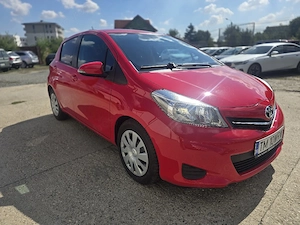 Toyota yaris clima 1.3 100 cp Benzina pilot automat  - imagine 7