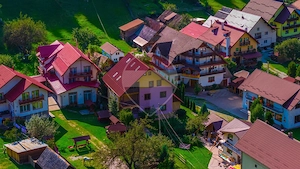 Vila de vanzare in Moeciu de Sus | Teren 4780mp | Comision 0% - imagine 2