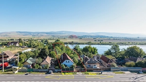Casă 3 camere, teren 1.651 mp, vedere spre lac, Feldioara