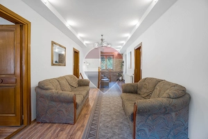 Vila de vanzare in Moeciu de Sus | Teren 4780mp | Comision 0% - imagine 3
