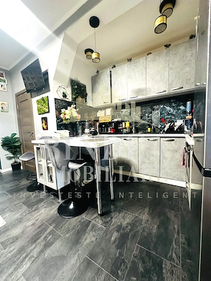 O Comision! Apartament Take Ionescu etaj 2 renovat complet - imagine 2