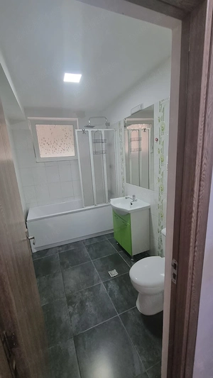 Dau in chirie apartament 3 camere - imagine 8
