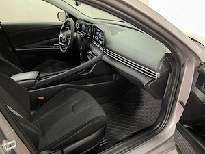 Hyundai Elantra - imagine 9