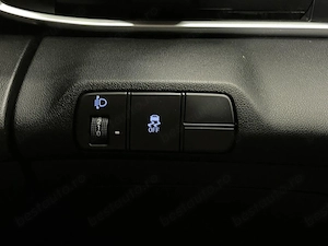 Hyundai Elantra - imagine 17