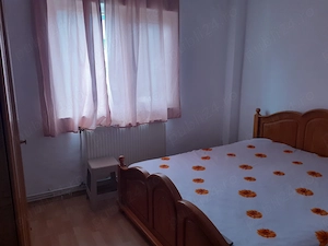 Proprietar închiriez apartament cu trei camere semidecomandat în Bacău  - imagine 6