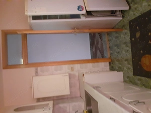 Proprietar închiriez apartament cu trei camere semidecomandat în Bacău  - imagine 7