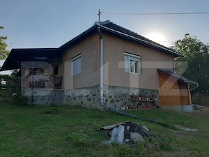 Casa 85 mp, teren 2.235 mp, zona Brad