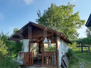 Casa 85 mp, teren 2.235 mp, zona Brad - imagine 9