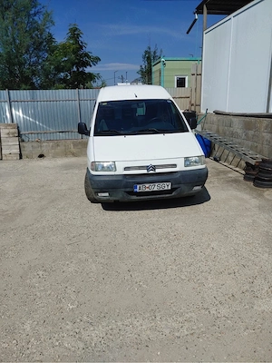 Vînd autoutilitara Citroen Jumpy