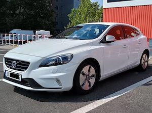 Volvo V40 R-design, an 2016, D2 Euro6, NEDC 82(g km)