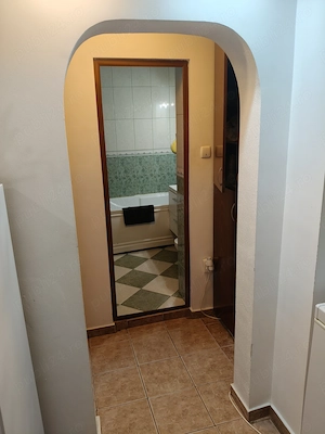 Închiriez apartament 2 camer decomandat - imagine 7