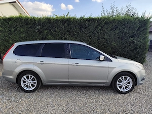 Ford Focus 2 Facelift 1.6 - imagine 2