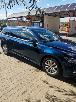 Volkswagen Passat 2.0 TDI DSG   model 2021 - imagine 3