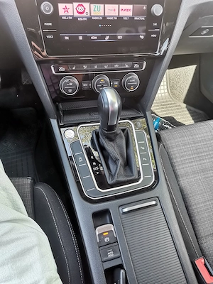 Volkswagen Passat 2.0 TDI DSG   model 2021 - imagine 6