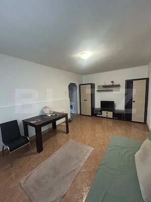 Apartament 3 camere de închiriat, zonă liniștită – grădiniță, Lidl, MC și Supeco - imagine 3
