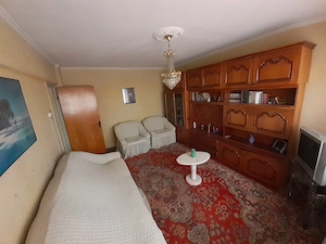 Vand apartament 4 camere conf1 etj 3 din 4 plus boxa la subsol